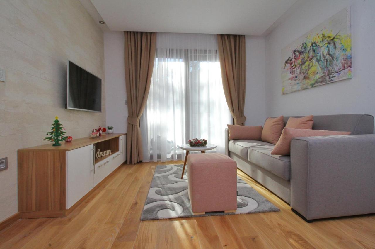 Time Out Lux apartmani Zlatibor Bagian luar foto