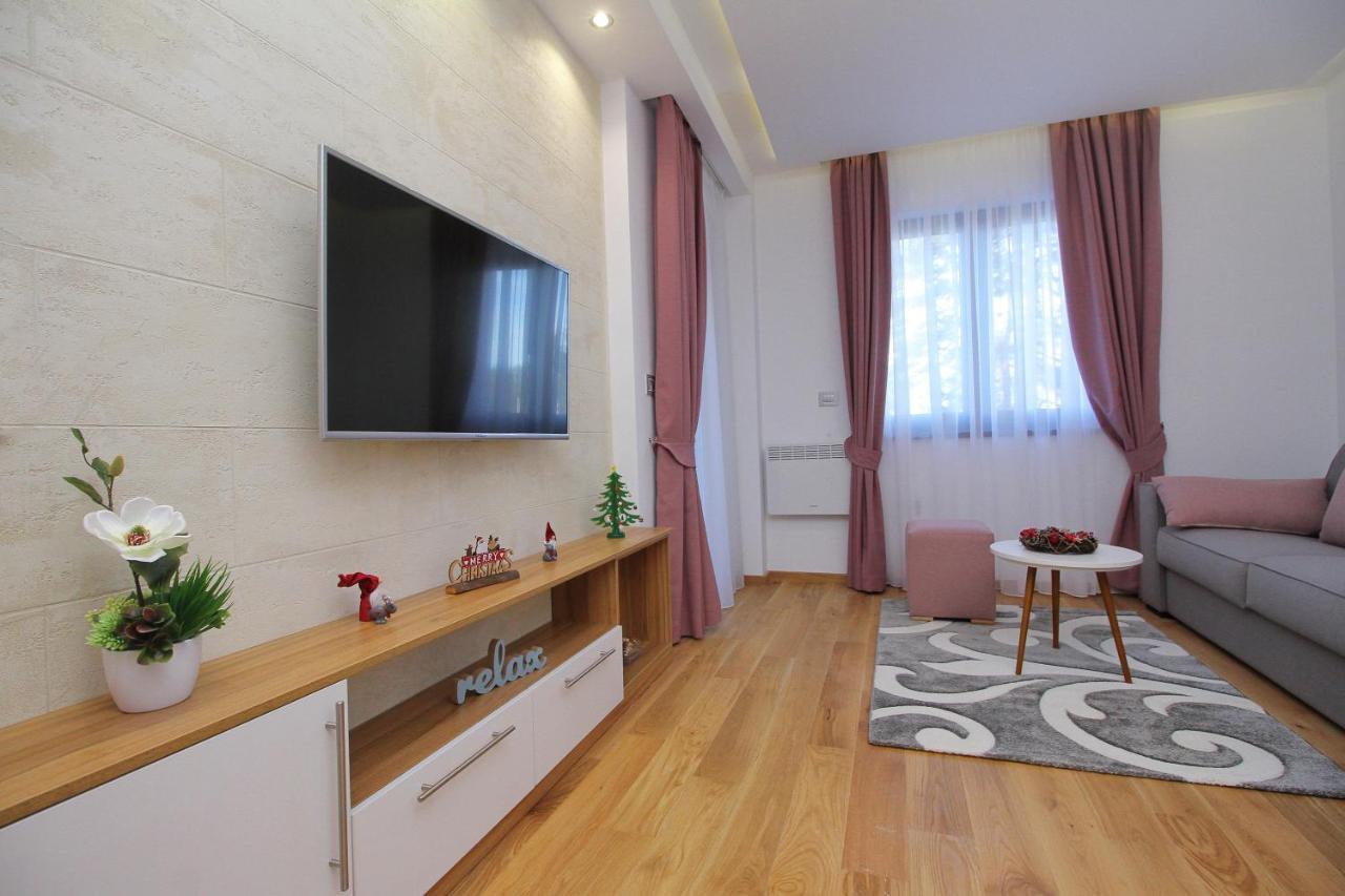 Time Out Lux apartmani Zlatibor Bagian luar foto